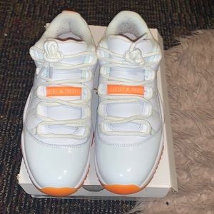 Jordan 11 low Citrus